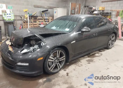 2011 Porsche Panamera 4 z USA, uszkodzony, nr VIN WP0AA2A72BL010152